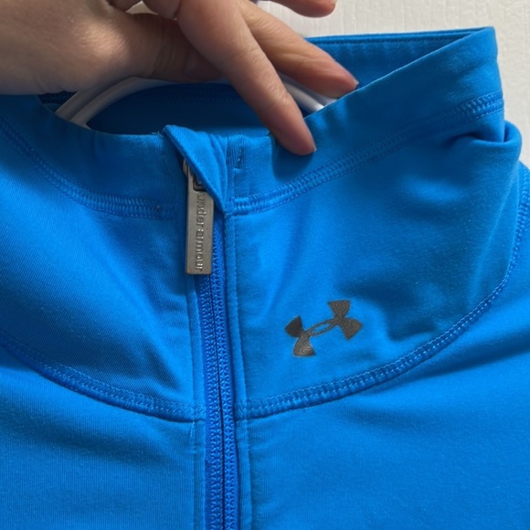 Under Armour Women's Light Weight Full Length Zip Up Sweater | Size XS Blue - Picture 2 of 6